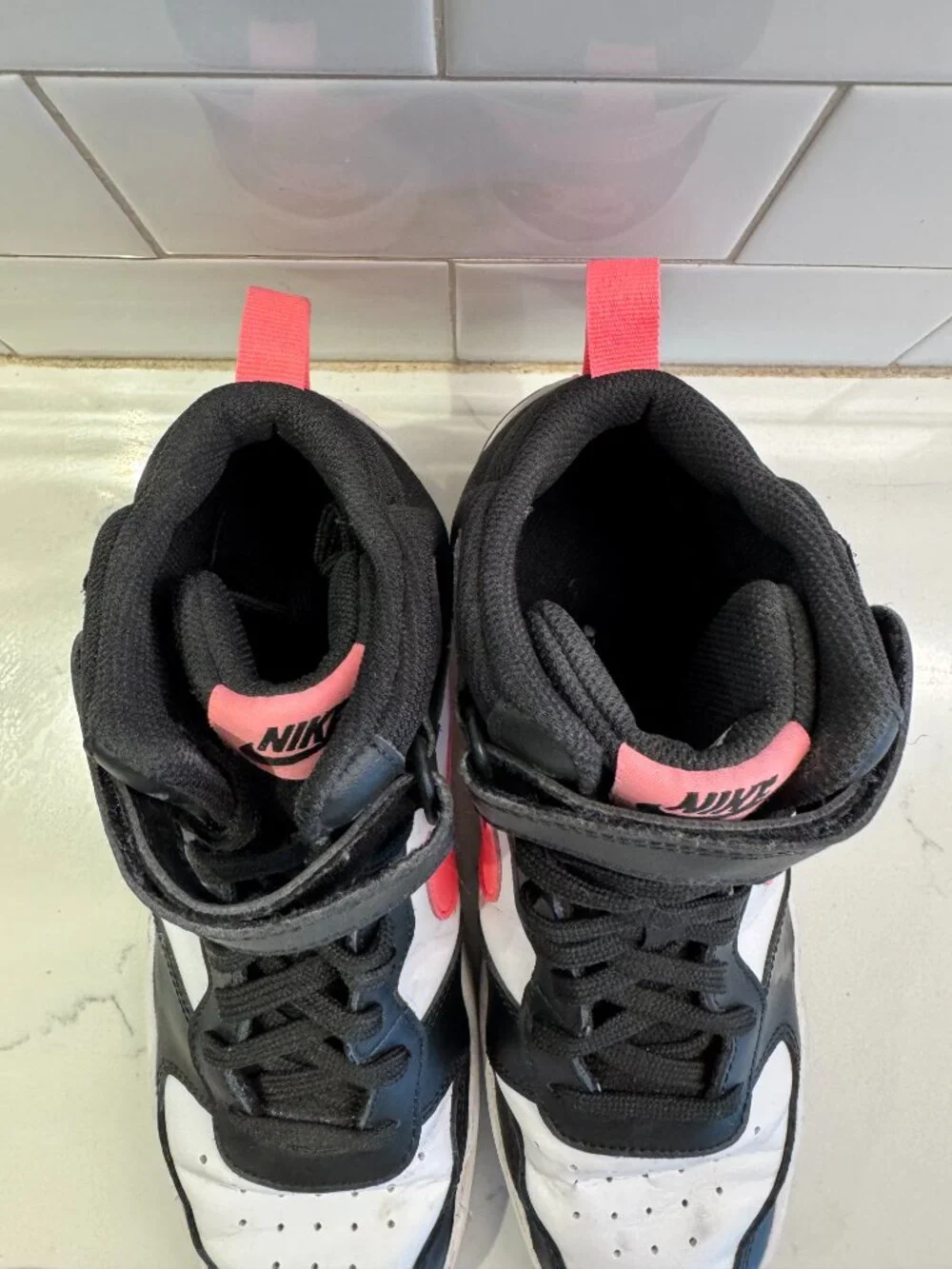 Nike Court Borough Mid 2 High Top Sneakers Girls 7Y Lace Up Hook and Loop Strap